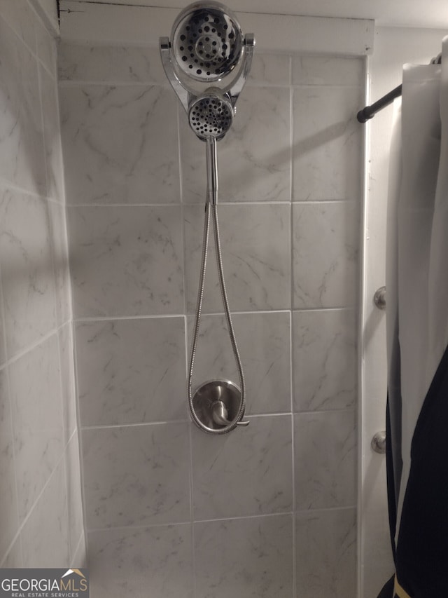 interior details with tiled shower