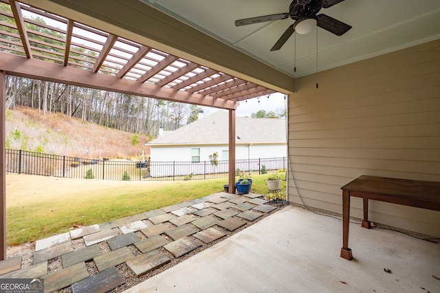 view of patio with a pergola and ceiling fan