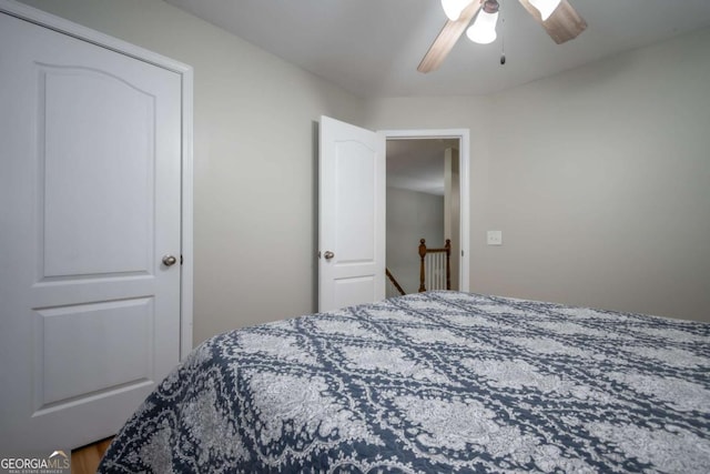 bedroom with ceiling fan