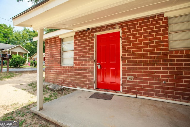 view of property entrance