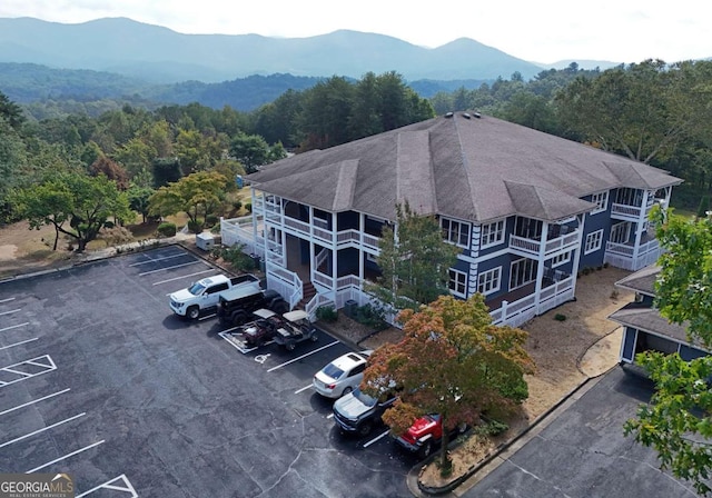 bird's eye view featuring a mountain view