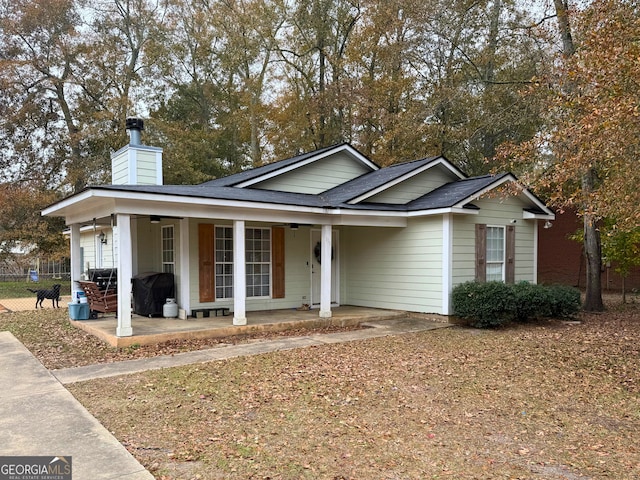 view of front of house featuring covered porch