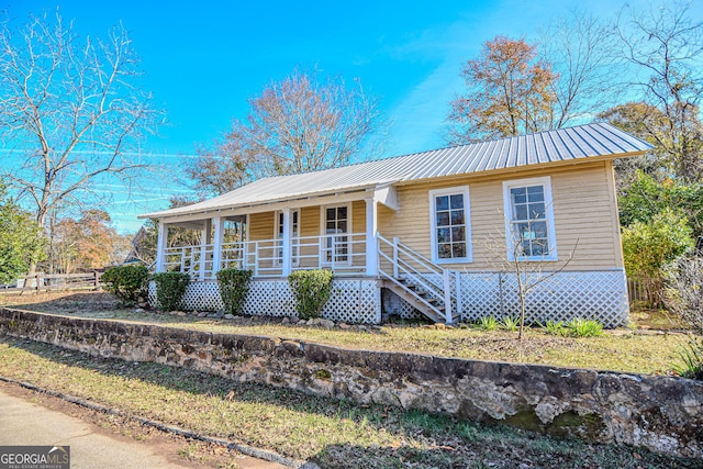 view of front of home with covered porch