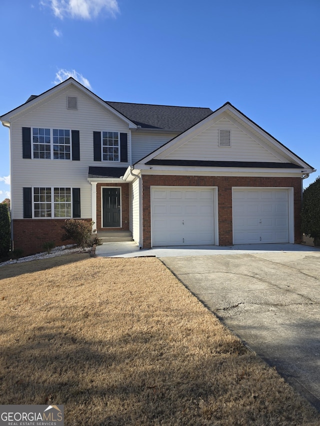 view of front facade featuring a garage