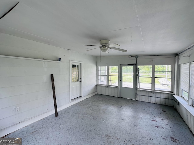 3039 Albany Ave, Waycross, GA 31503 - unfurnished sunroom with ceiling fan and healthy amount of natural light