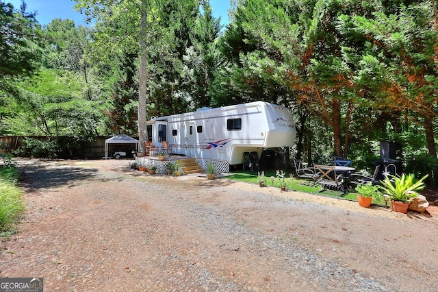 manufactured / mobile home featuring a deck