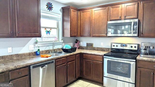163 Sourwood Ln, Warner Robins, GA 31093 - dining area featuring plenty of natural light and crown molding