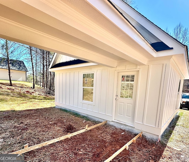 view of outbuilding