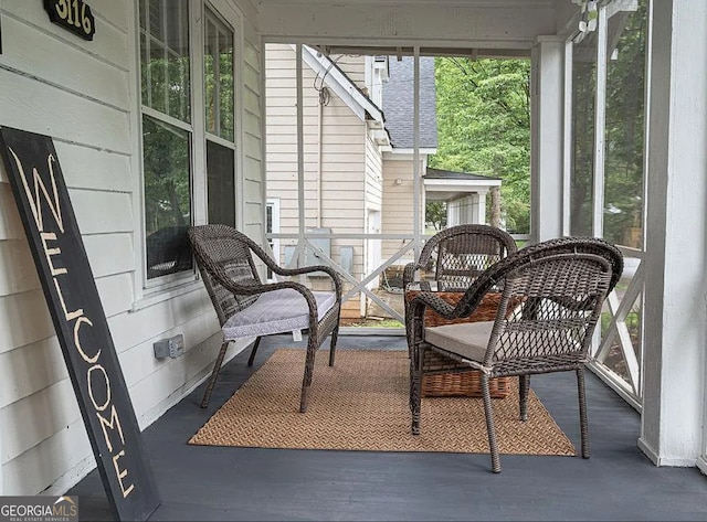 view of sunroom / solarium