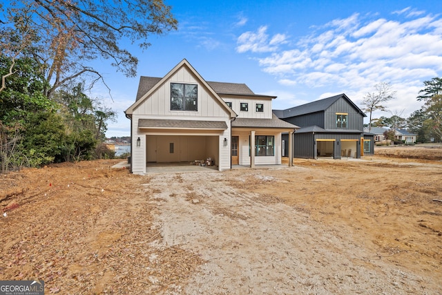 view of front of house