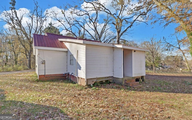 view of side of property