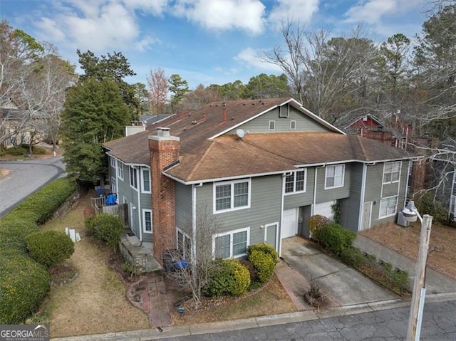 view of front of home featuring a garage