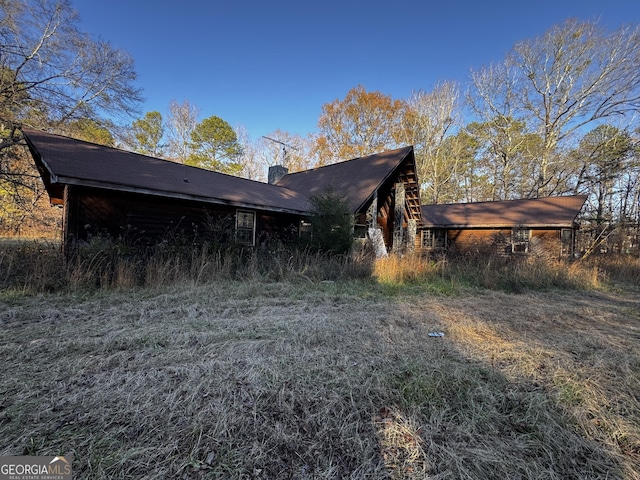 view of home's exterior