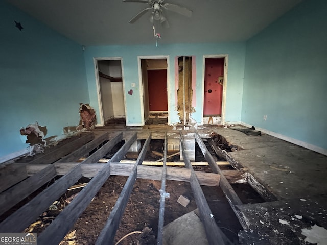 miscellaneous room with ceiling fan