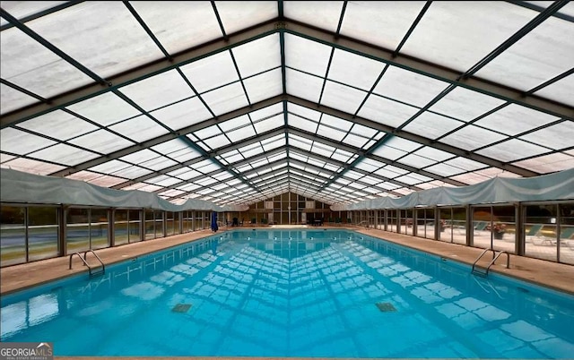 view of swimming pool