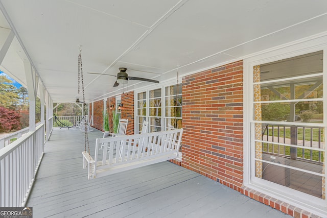 deck with ceiling fan