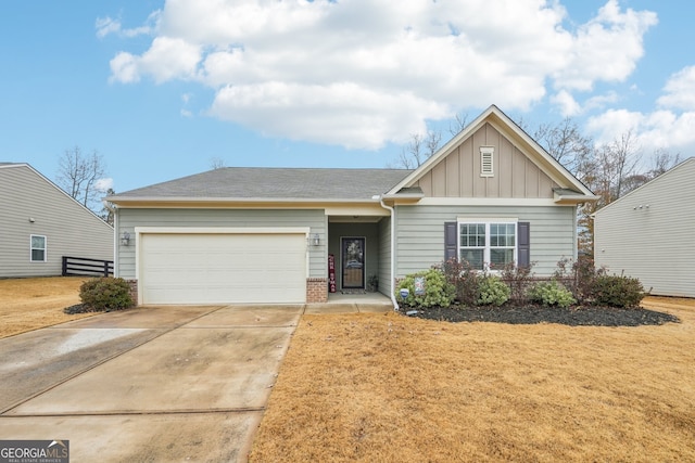 view of front of house featuring a garage