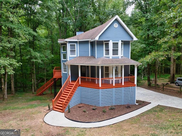 view of front of property with covered porch