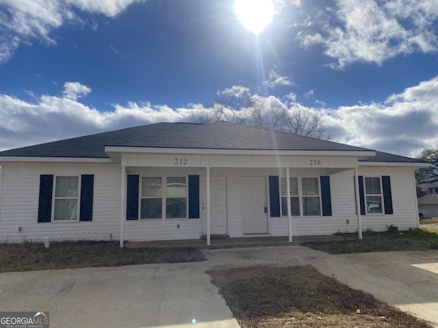 view of front of home featuring covered porch