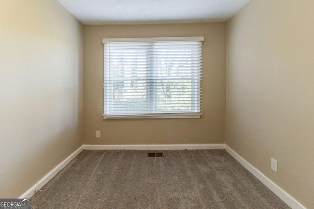 empty room with carpet