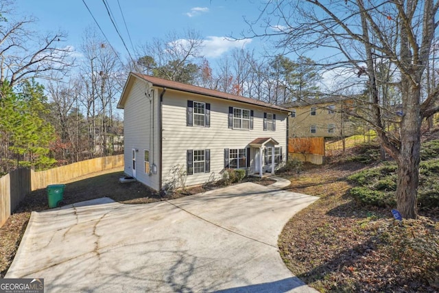 view of front of property