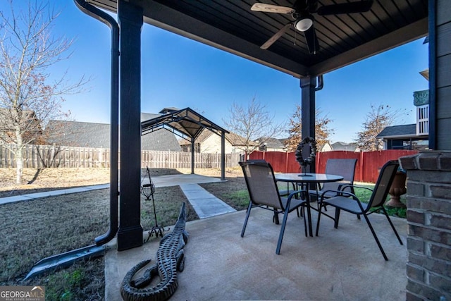 view of patio with ceiling fan