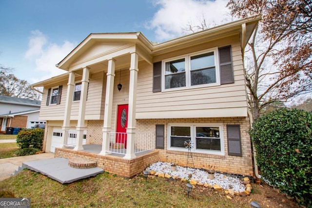 view of front of home featuring a garage