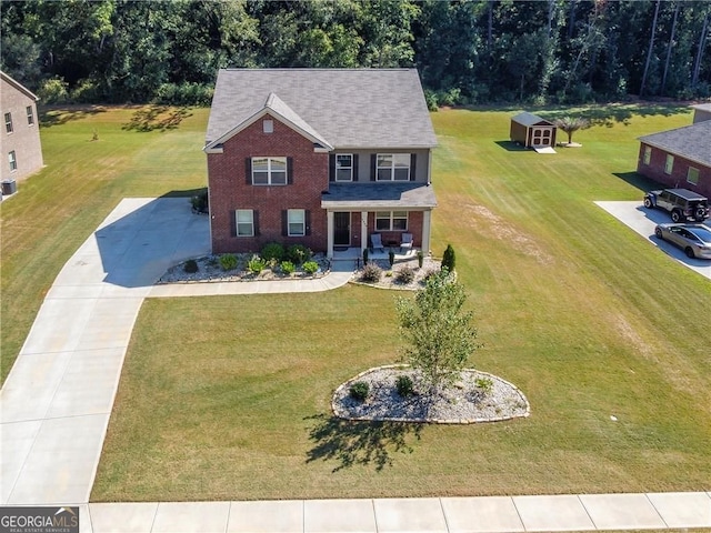 view of front of home featuring a front lawn