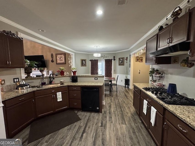 kitchen featuring black appliances, ornamental molding, a peninsula, under cabinet range hood, and a sink