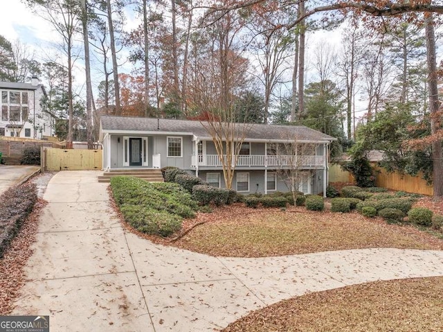 view of front of house