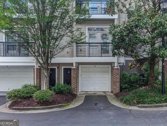 view of townhome / multi-family property