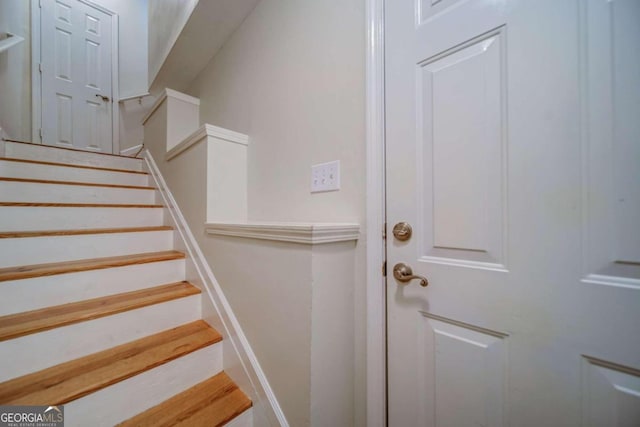 4248 River Green Dr NW Unit 312, Atlanta, GA 30327 - view of staircase