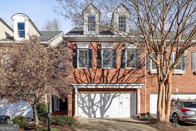 view of front facade with a garage