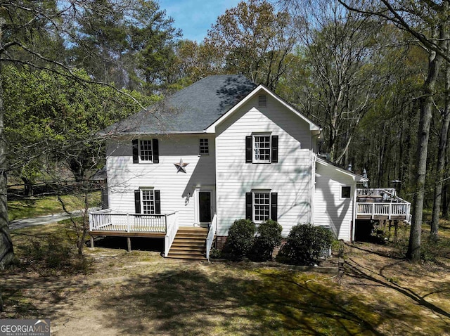 view of front facade featuring a deck