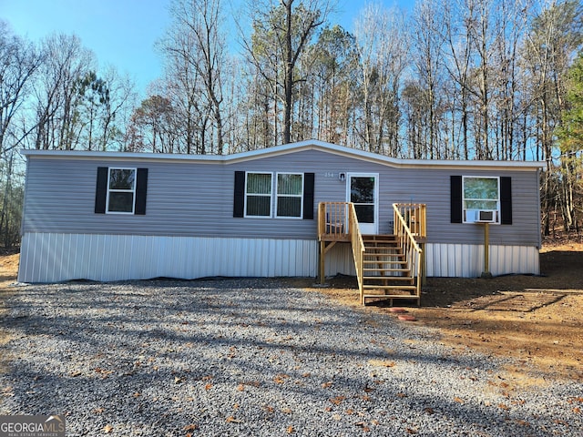 manufactured / mobile home featuring cooling unit