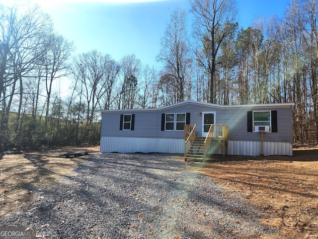 manufactured / mobile home with cooling unit