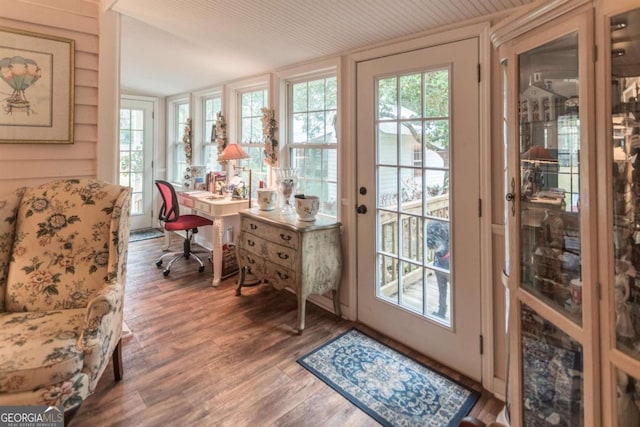 610 W Liberty, Claxton, GA 30417 - doorway with hardwood / wood-style flooring