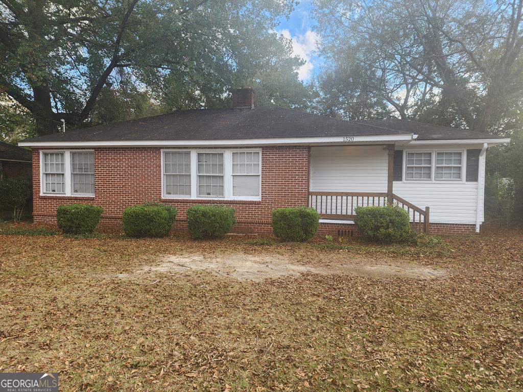 view of front of home