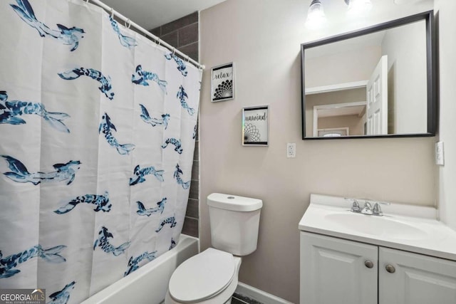 full bathroom with shower / bath combo with shower curtain, vanity, and toilet