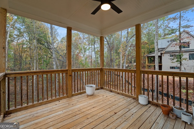 deck with ceiling fan