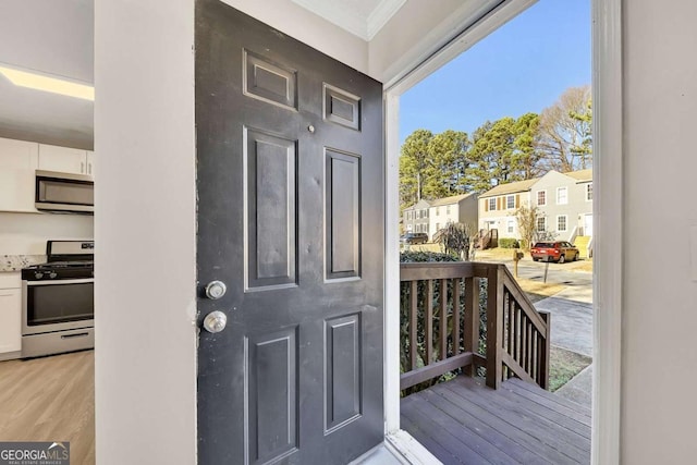 property entrance with a porch