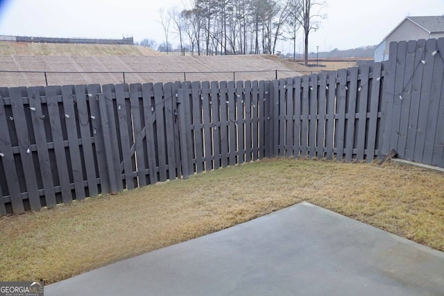 view of yard with a patio area