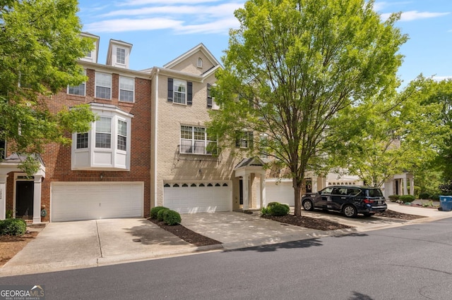 11302 Musette Cir, Alpharetta GA, 30009, 4 bedrooms, 3 baths townhouse for sale