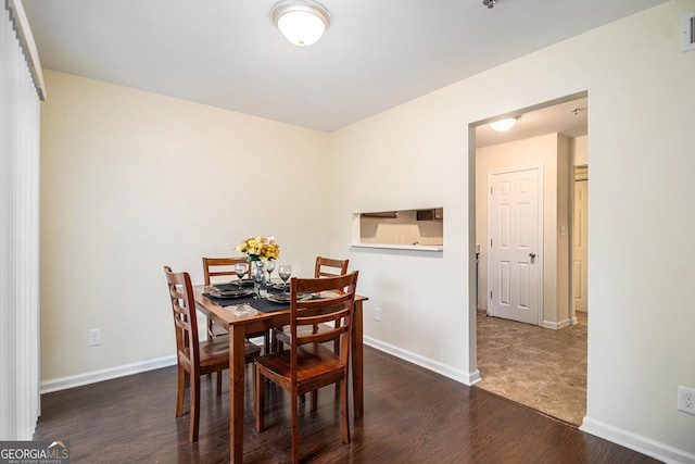 257 Country Club Dr, Jonesboro, GA 30238 - dining space featuring wood finished floors and baseboards