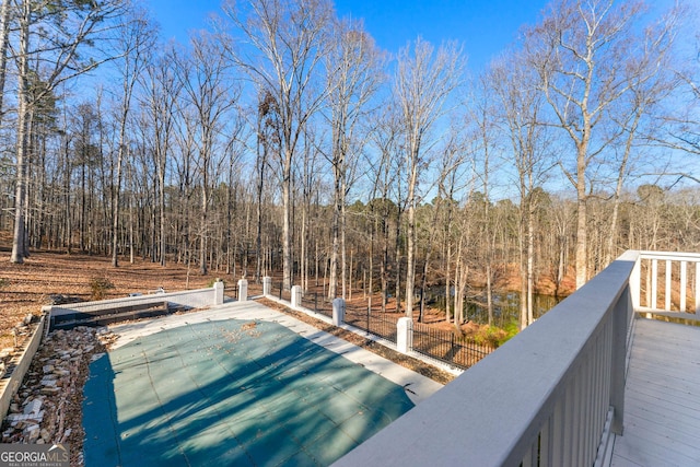 view of swimming pool