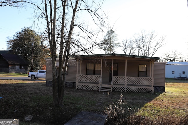 view of front of property with covered porch