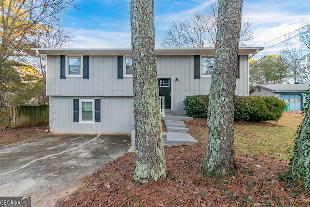 2098 Mallard Crst, Lithonia, GA 30058 - view of front facade
