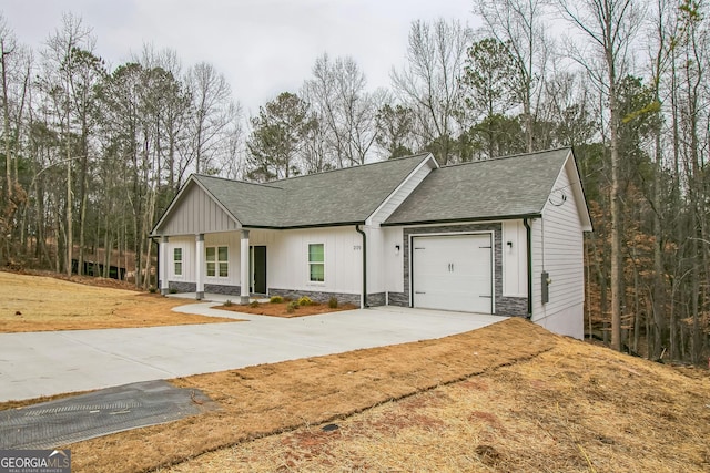 view of front of house with a garage