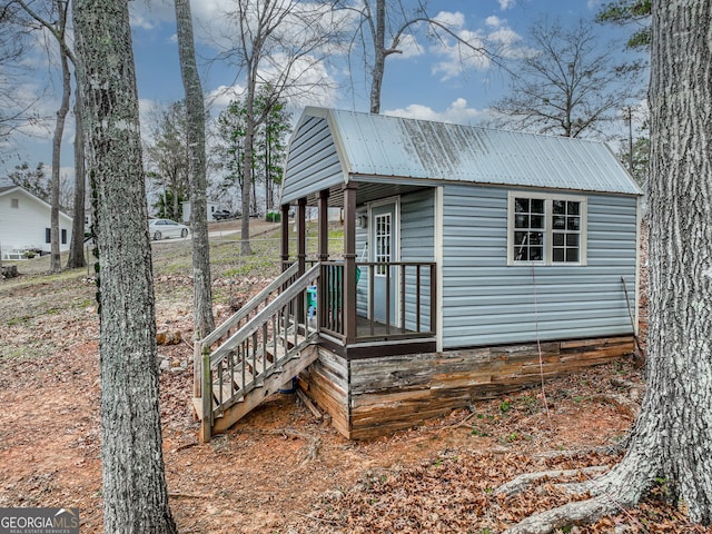 view of home's exterior