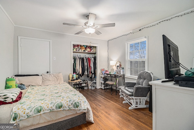 3107 Lotheridge Rd Unit 0, Gainesville, GA 30501 - bedroom featuring a closet, wood finished floors, a ceiling fan, and crown molding